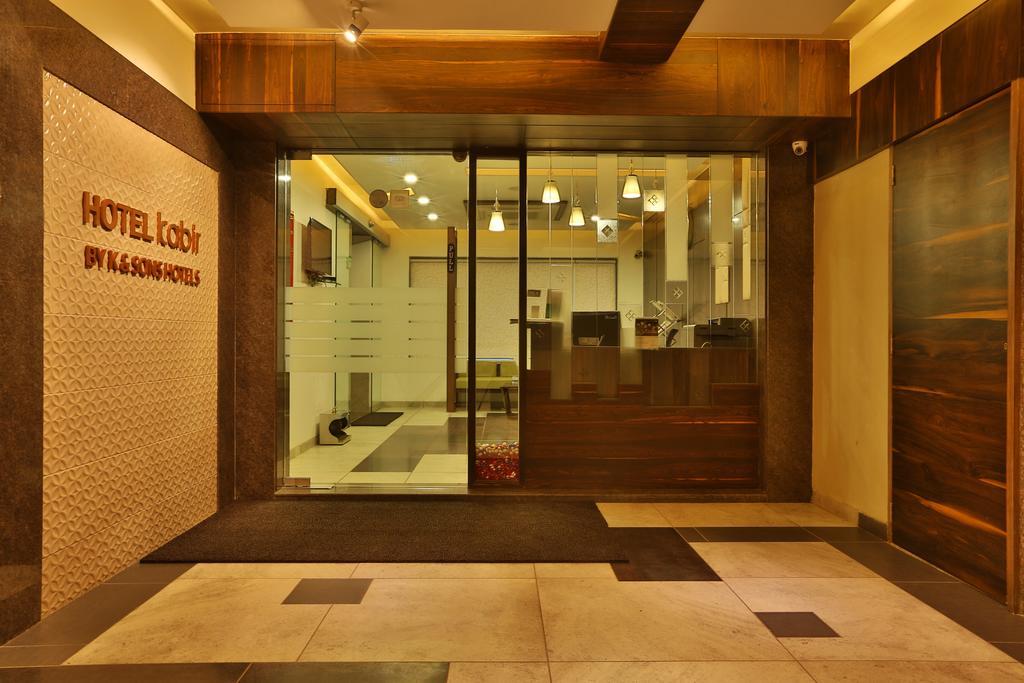 Hotel Kabir Ahmedabad Bagian luar foto